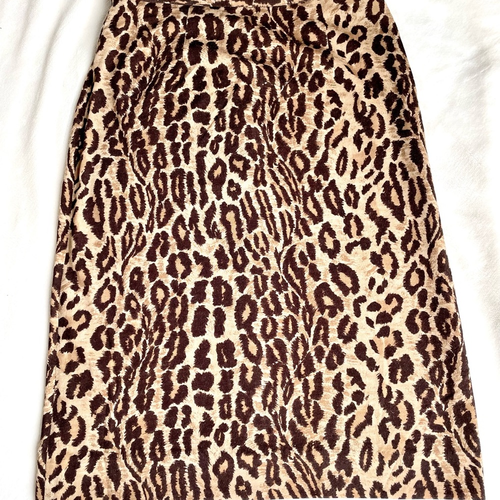 Dolce & Gabbana (D&G) Leopard Pencil Skirt - Picture 5 of 10